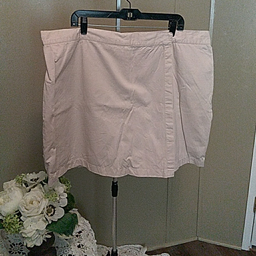 Womens wrap skirt/short